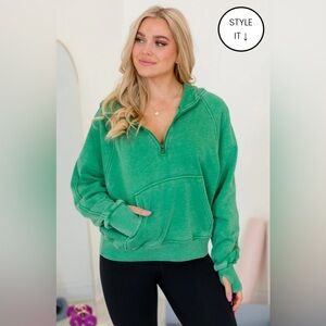 Pink Lily LEARN AS YOU GO GREEN ACID WASHED QUARTER ZIP PULLOVER